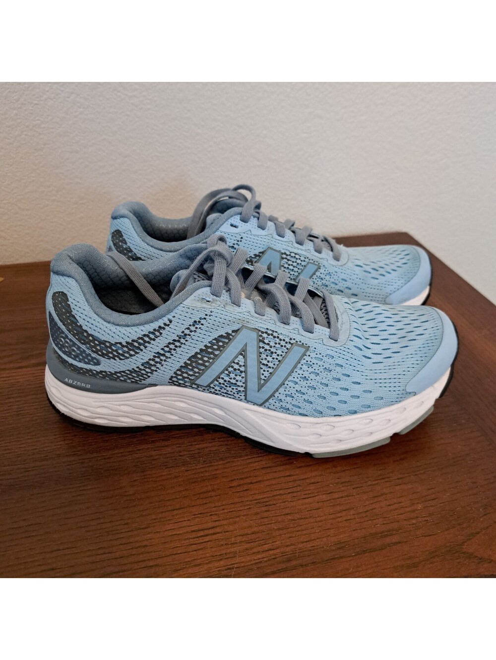 New Balance Running Shoes Blue Gray Lightweight Breathable Mesh Womens Size 6 US